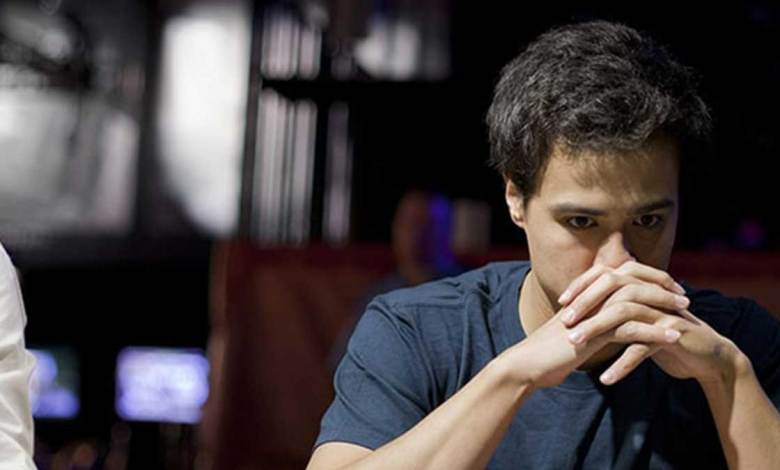 Analyzing Misclicks in High-Stakes Poker Hands